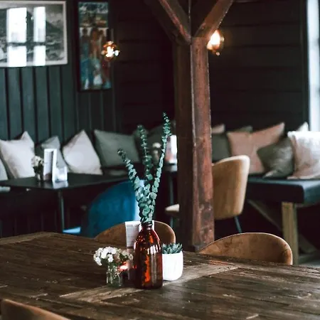 Brygge 3*