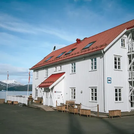 Brygge 3*